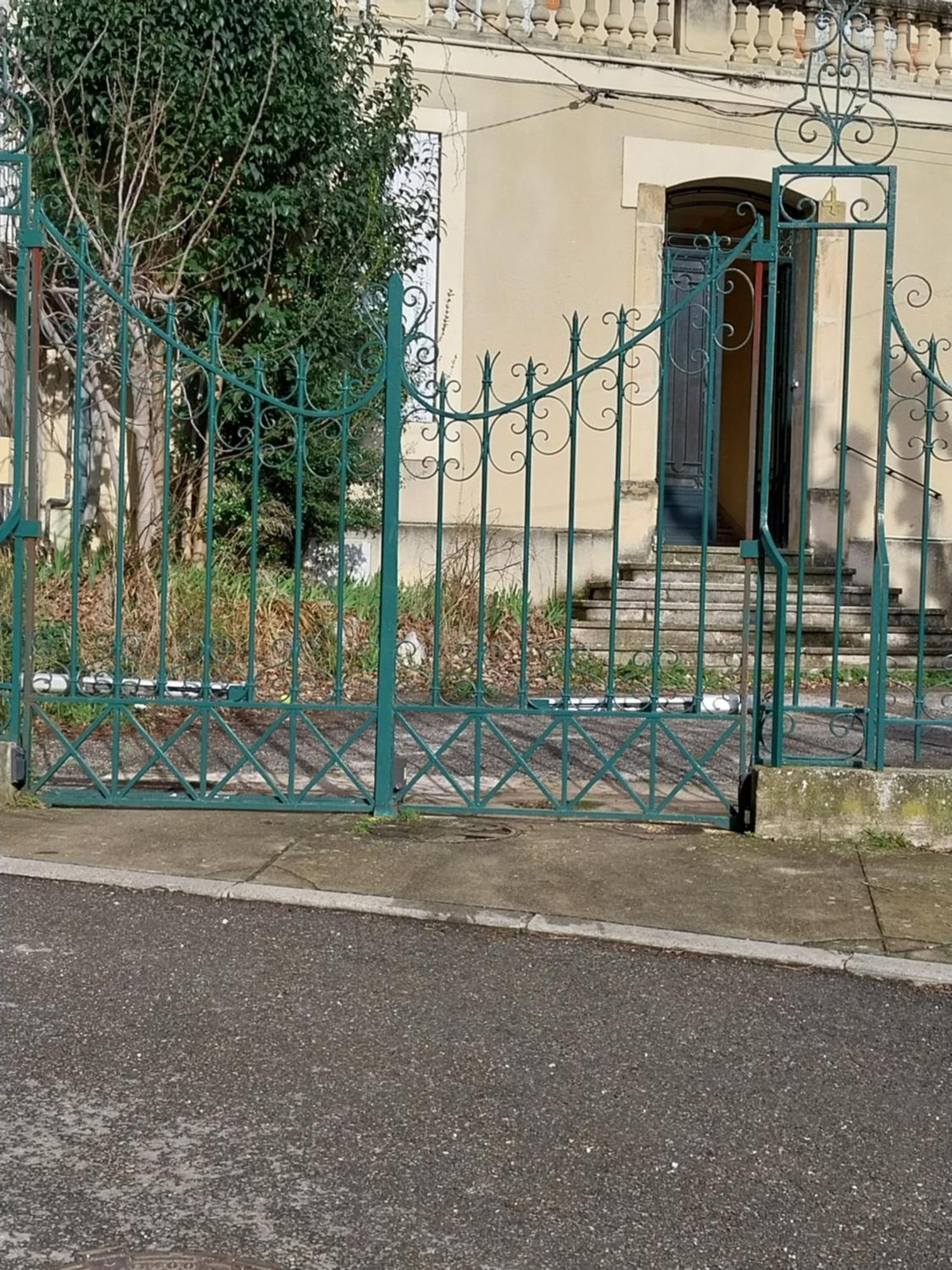 Maison Quai De La Fontaine Plus Parking Nimes Exterior photo